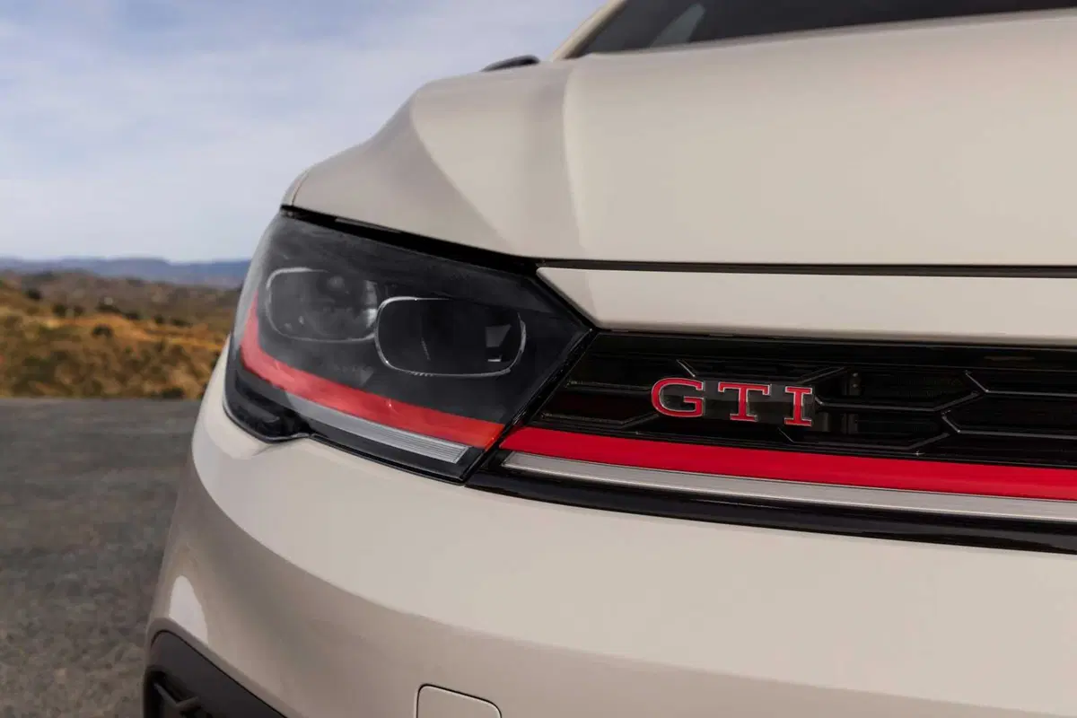 Volkswagen Polo GTI (15)