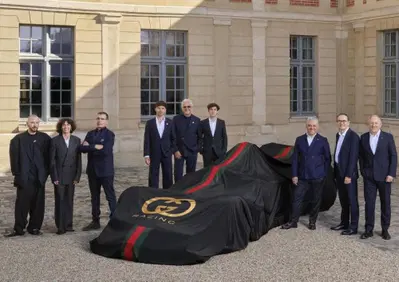 Il Diavolo non veste più Prada, sale in macchina. Gucci Racing Alpine: l’alta moda si prende la Formula 1 dal 2027