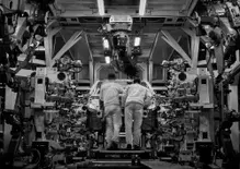 Auto europea, il gigante ferito che ha pochi anni per scegliere il suo destino