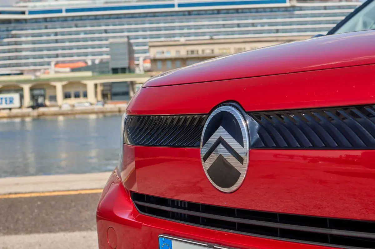 Citroën C3 a 79 euro al mese: i Flash Days fanno crollare il prezzo della utility francese (5)