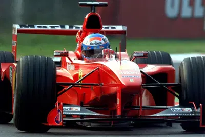 F1. &ldquo;Ho visto la scarpa piena di sangue&rdquo;: l'incubo in vacanza dell'ex pilota Ferrari accoltellato in strada