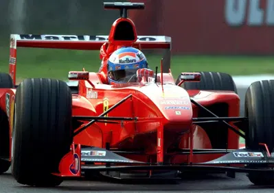 F1. “Ho visto la scarpa piena di sangue”: l'incubo in vacanza dell'ex pilota Ferrari accoltellato in strada