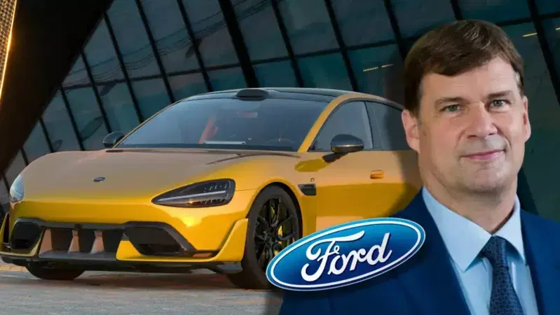 Il CEO di Ford guida una Xiaomi SU7: &ldquo;La Cina &egrave; anni avanti nell&rsquo;auto elettrica&rdquo;
