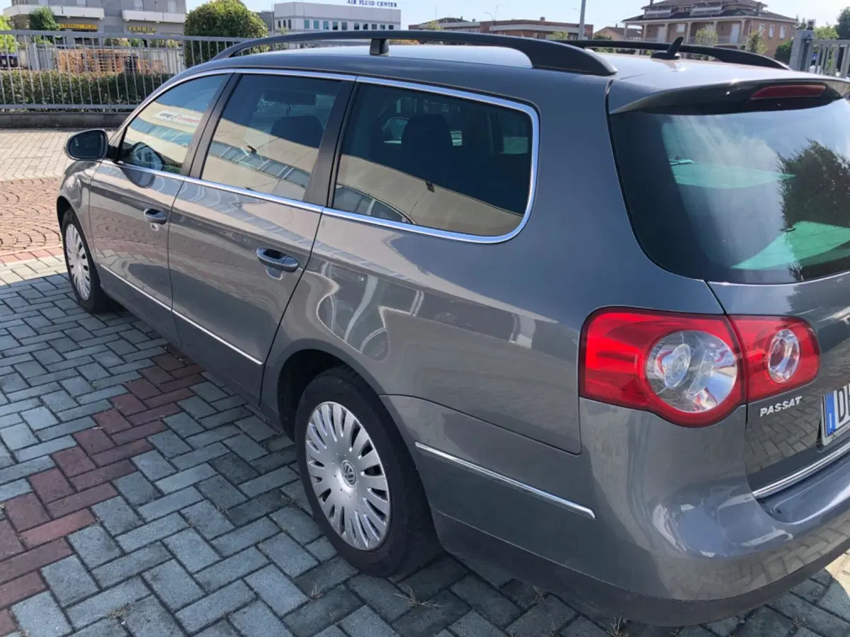 Volkswagen Passat Variant usata a Piacenza (2)