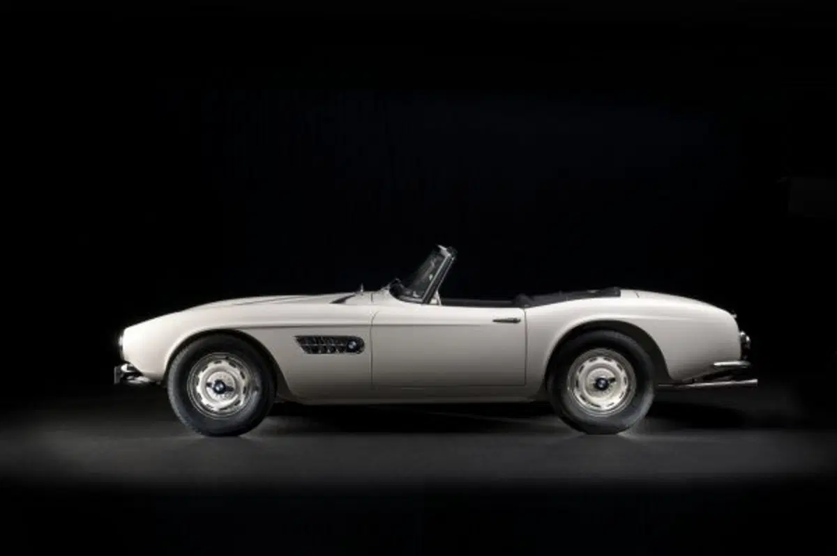 Torna in strada la BMW 507 di Elvis Presley (7)