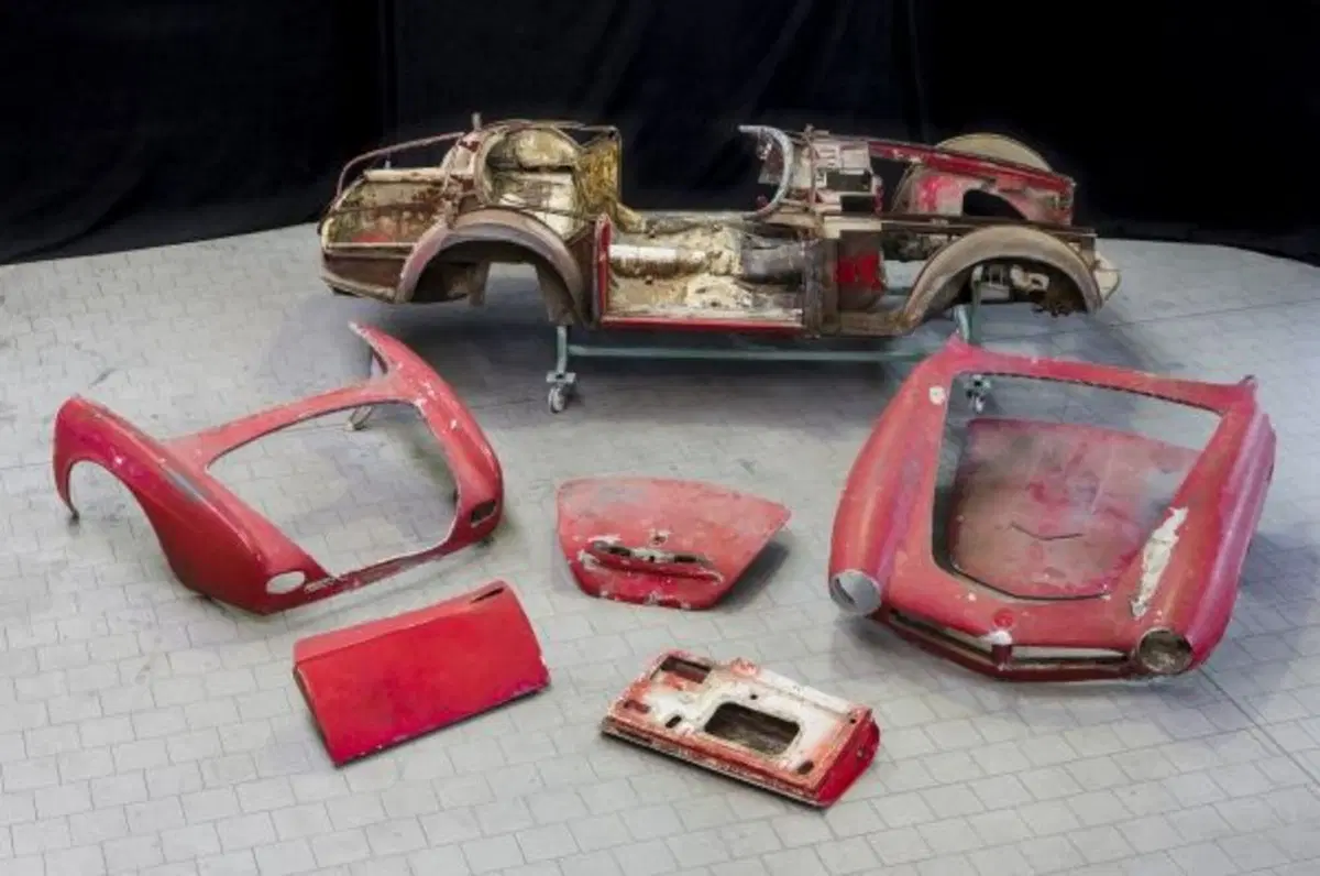 Torna in strada la BMW 507 di Elvis Presley (2)