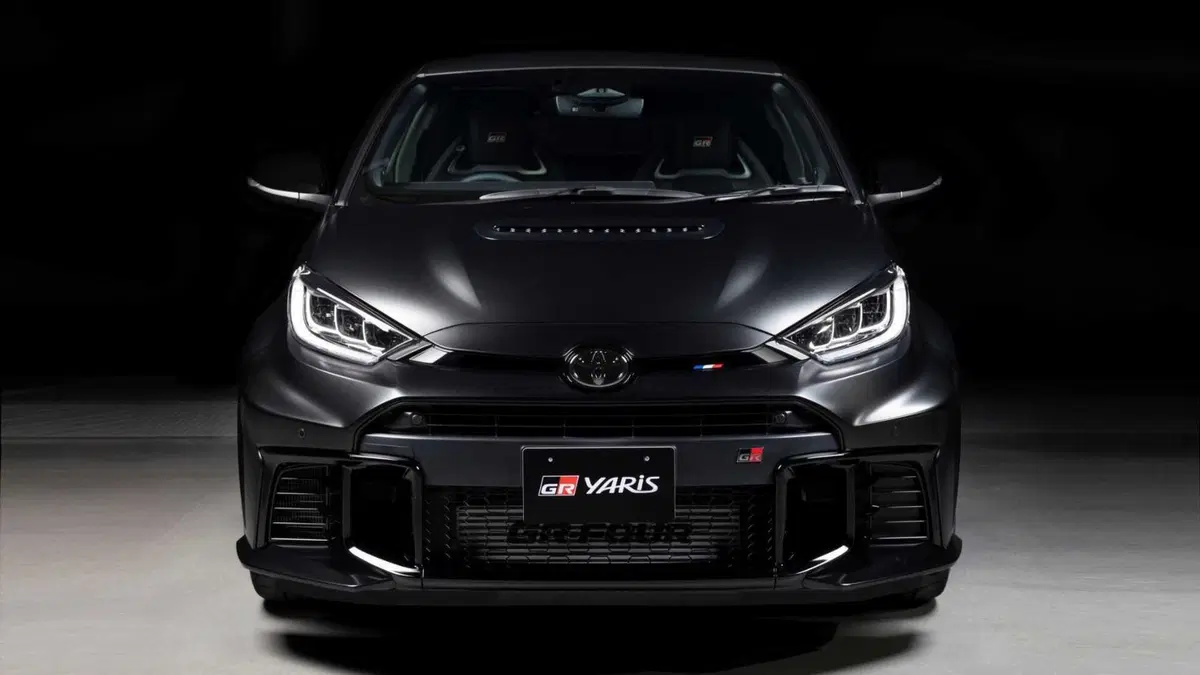 Toyota GR Yaris 1.6 Ogier 9X imt-6 (3)