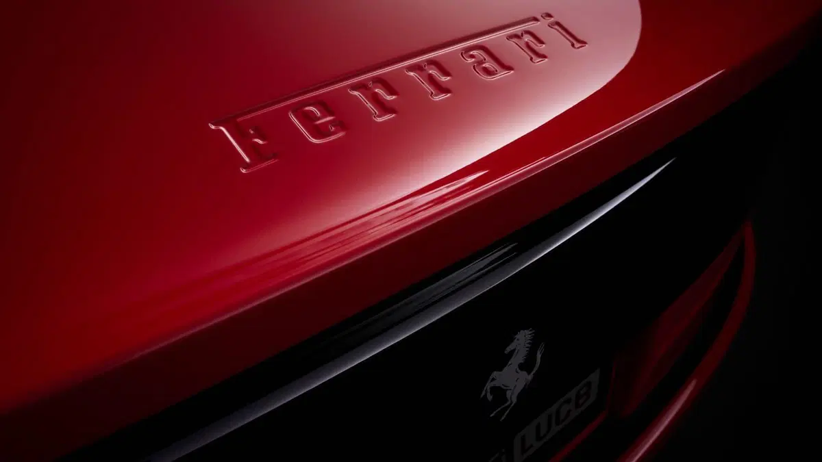 Ferrari Luce: la prima elettrica di Maranello è qui, e fa già discutere [VIDEO] (13)