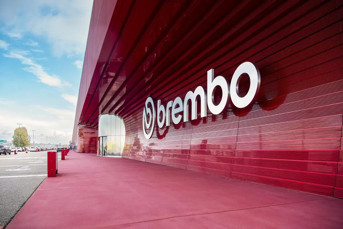 Brembo e Gran Turismo: ecco come nascono i freni di Formula 1. Dentro il Kilometro Rosso e il reparto corse.