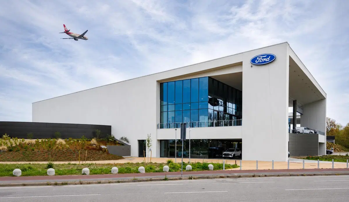 Ambrostore Linate, il tagliando si fa mentre sei in volo: il nuovo hub della mobilit&agrave;