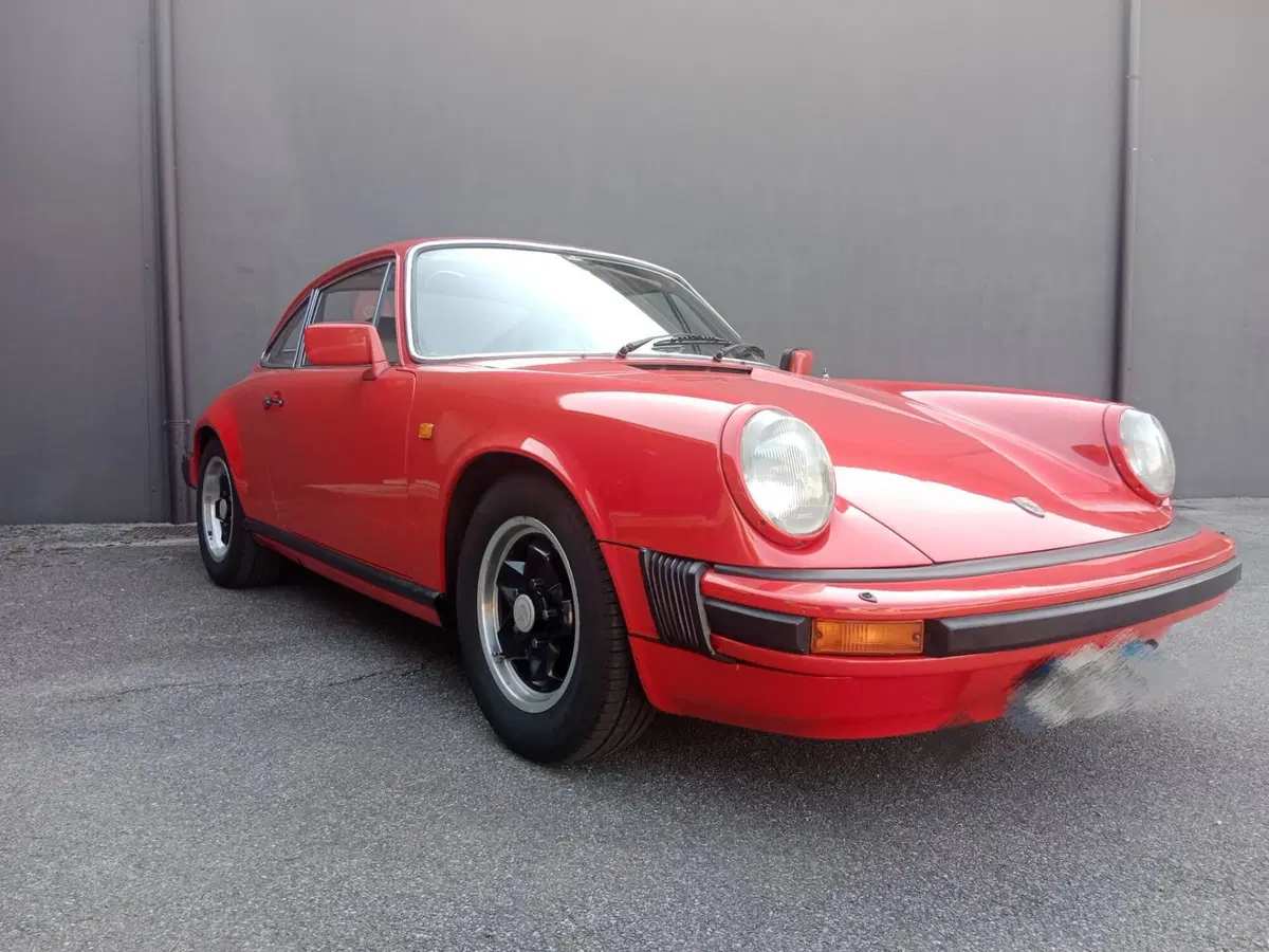 Porsche 911  d'epoca a Pordenone