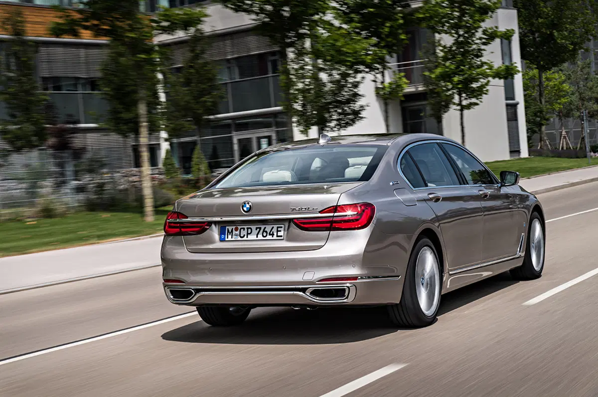 BMW 740e iPerformance [Video Primo test] (3)