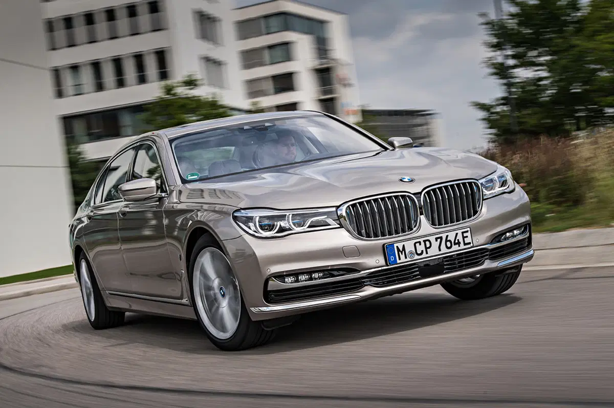 BMW 740e iPerformance [Video Primo test] (5)