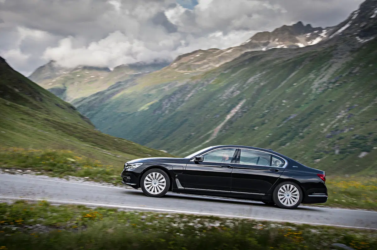 BMW 740e iPerformance [Video Primo test] (6)