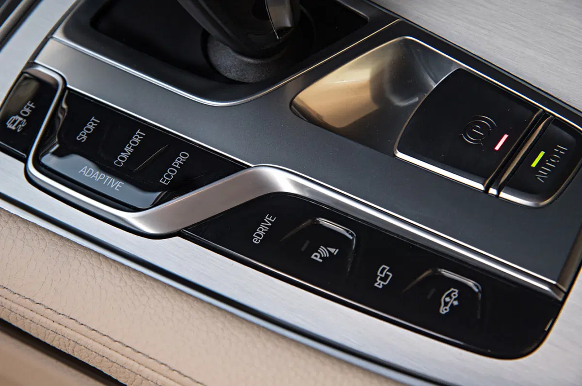 BMW 740e iPerformance [Video Primo test] (18)