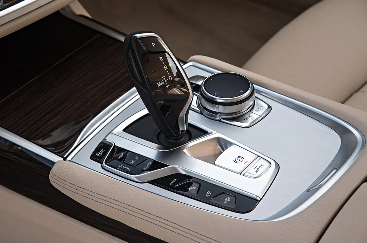 BMW 740e iPerformance [Video Primo test] (6)