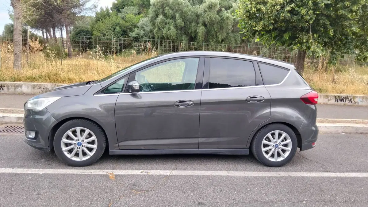 Ford C-Max usata a Roma (9)