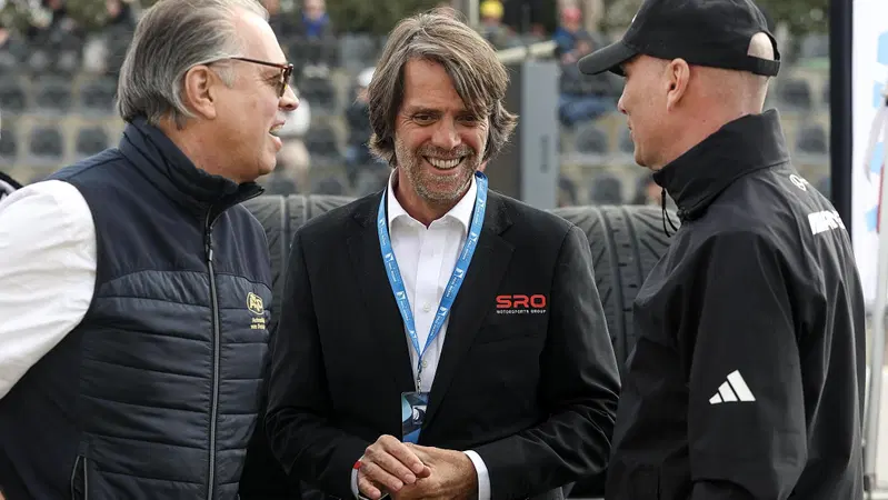 &ldquo;La F1 &egrave; spesso prevedibile, noi siamo motorsport puro&rdquo;: St&eacute;phane Ratel svela il segreto del GT World (e l'effetto Rossi-Verstappen)
