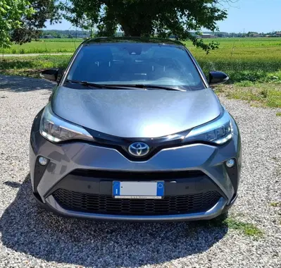 Toyota Toyota C-HR 2.0 Hybrid E-CVT Trend del 2020 usata a Sant'Agostino