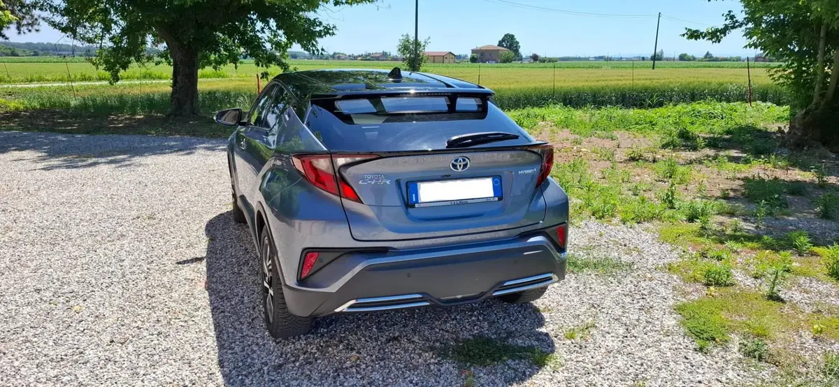 Toyota Toyota C-HR usata a Ferrara (4)
