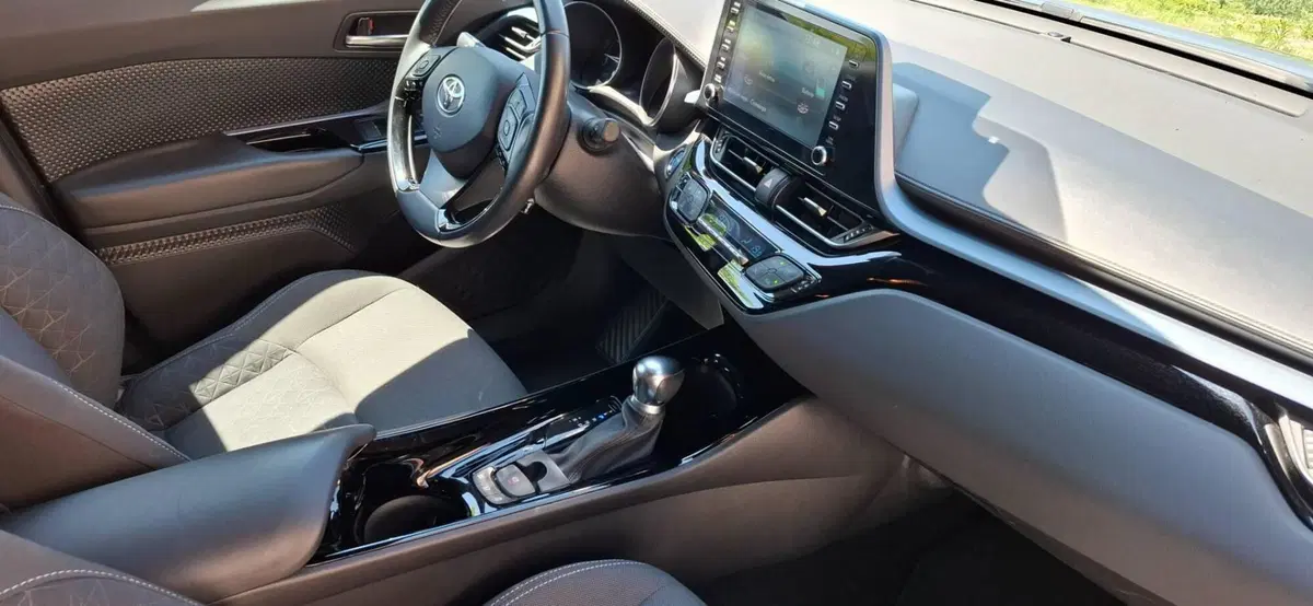Toyota Toyota C-HR usata a Ferrara (6)