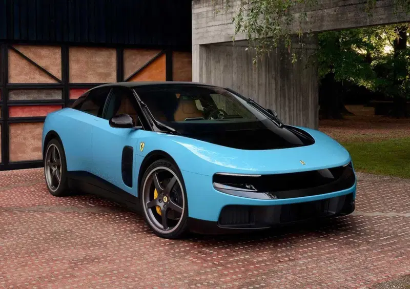 Ferrari Luce (2026-->>)