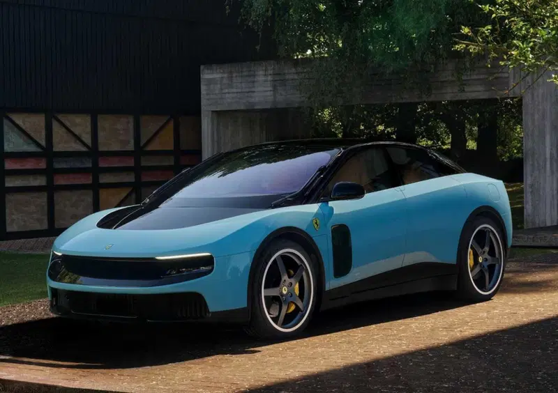 Ferrari Luce (2026-->>) (2)