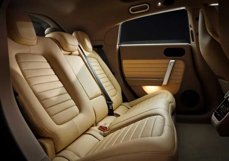 Ferrari Luce (2026-->>) (10)