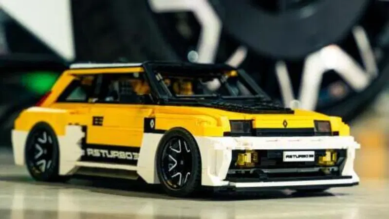 Renault 5 Turbo 3E diventa LEGO? Il progetto di un fan conquista Renault e il web