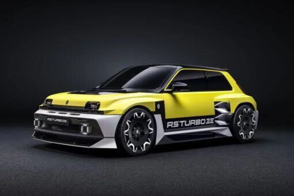 Renault 5 Turbo 3E diventa LEGO? Il progetto di un fan conquista Renault e il web (10)