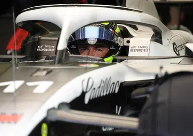 F1. Non è stato facile all'inizio, ma stiamo crescendo. Credo di essere uno dei migliori là fuori. Pérez carica la Cadillac in vista del weekend di Monaco