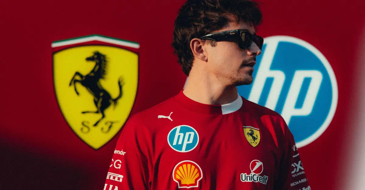 F1. Leclerc: "Avevo altre opzioni sul tavolo ma amo la Ferrari e per me &egrave; sempre stata la prima scelta. Quello che fa Lewis non mi influenza"