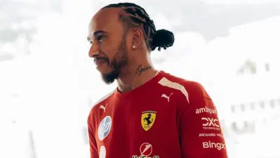 F1. Hamilton, tra passato e futuro: &ldquo;Mi invit&ograve; a casa sua e salii sul suo jet privato, sembrava James Bond&rdquo;. E sulla Ferrari Luce dice&hellip;