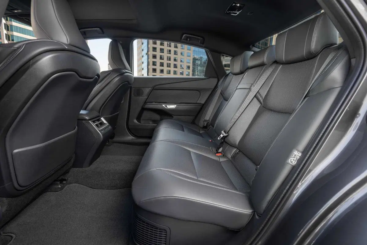 Interni Lexus ES (9)
