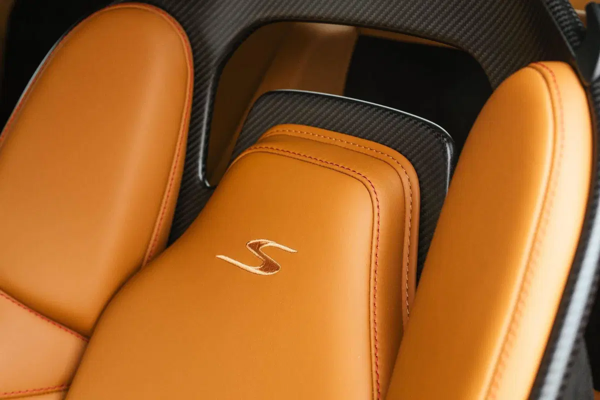 Aston Martin Vantage S: il V8 AMG da 680 CV che rimette tutti d’accordo (anche i puristi) (23)