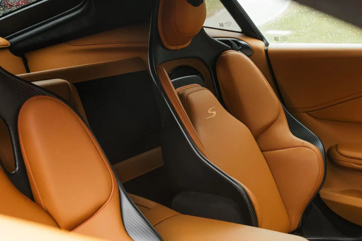 Aston Martin Vantage S: il V8 AMG da 680 CV che rimette tutti d’accordo (anche i puristi) (26)