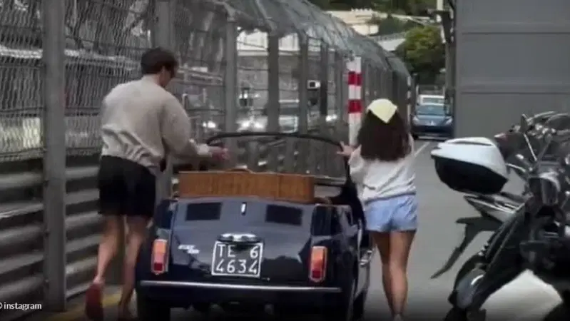 Fiat 500 in panne a Monaco: George Russell costretto a spingerla in strada