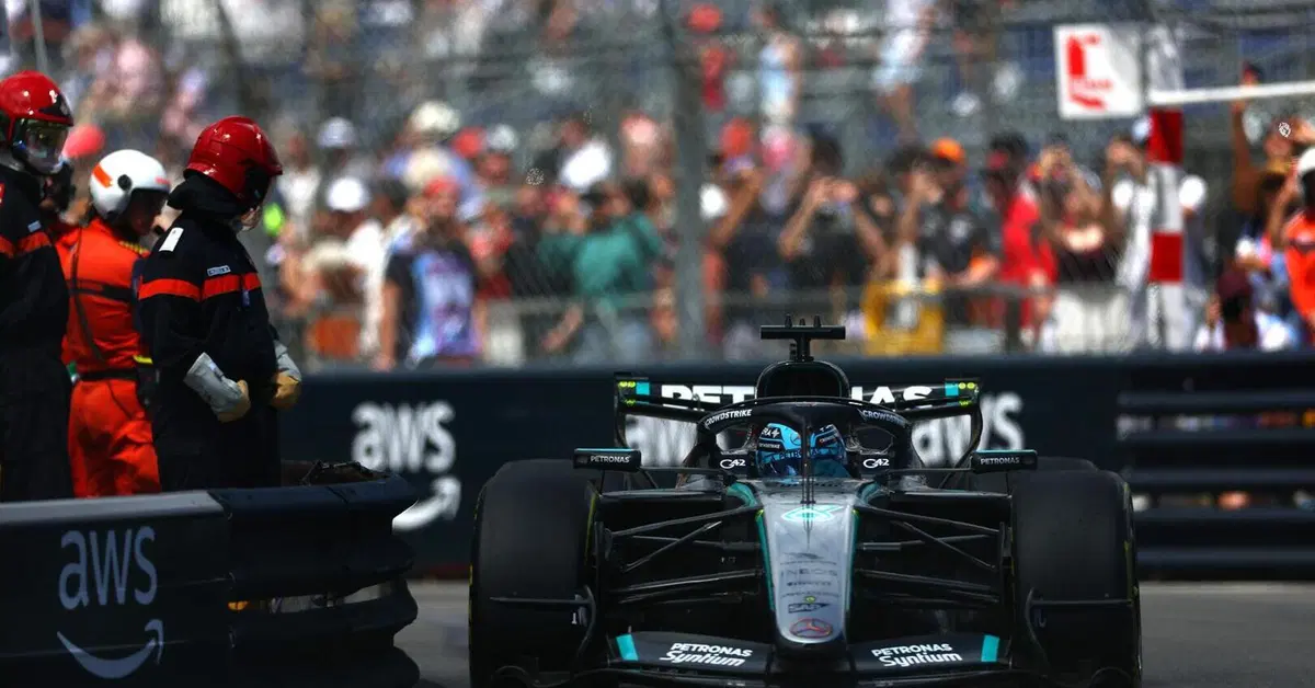 "Non so cosa stia succedendo, Kimi fa cose che a me non riescono": Russell &egrave; un caso in Mercedes