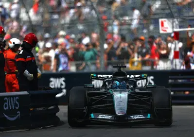 Non so cosa stia succedendo, Kimi fa cose che a me non riescono: Russell è un caso in Mercedes