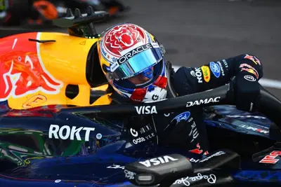 "Se qualcuno mi batte, va bene". Verstappen si inchina a Kimi Antonelli: la confessione dopo il brivido a Monaco