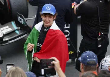 F1. Kimi Antonelli imbattibile, re a Monaco! Ma nel caos del Principato spuntano la gioia di Hamilton e il dramma di Leclerc