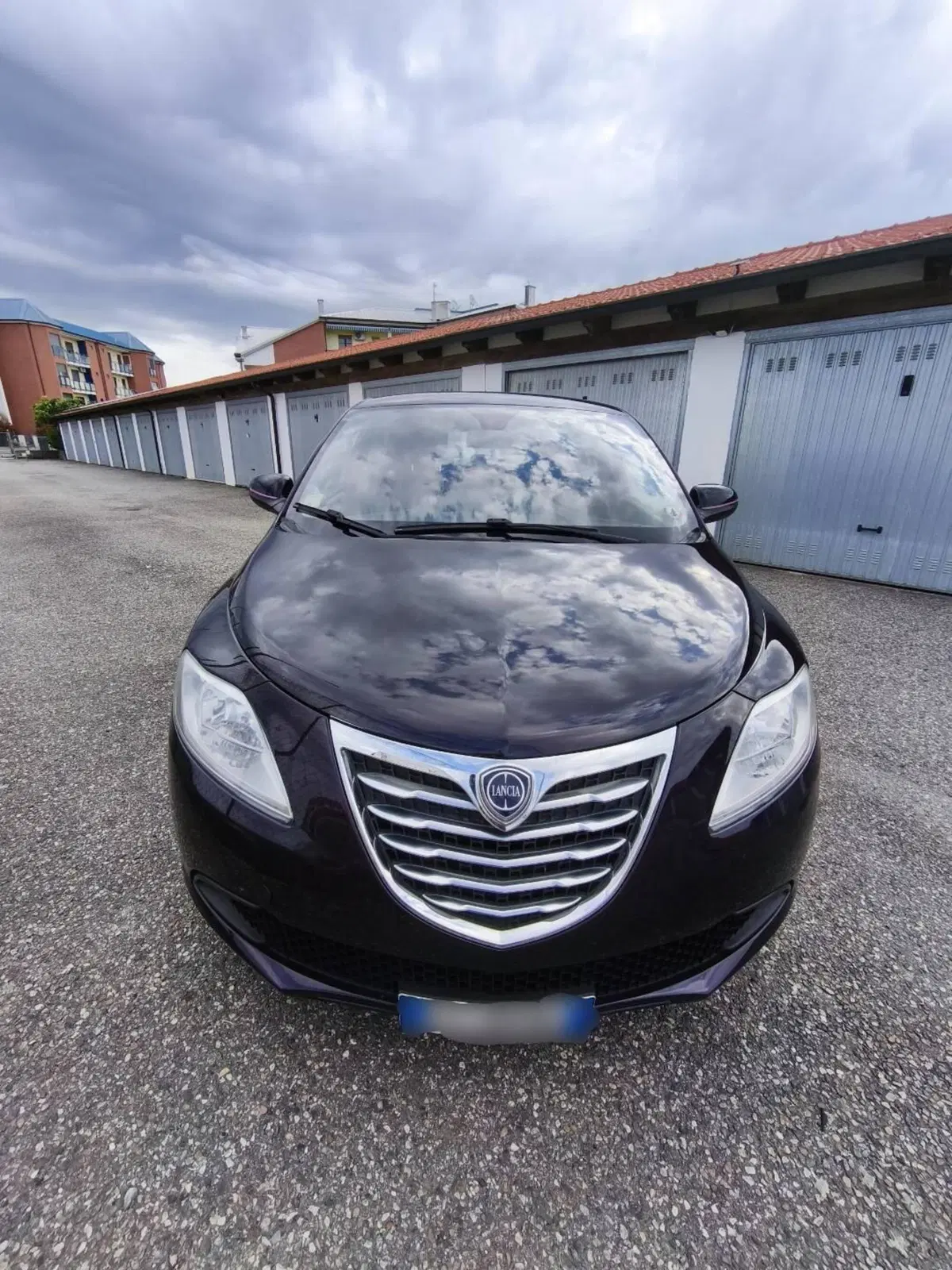 Lancia Ypsilon usata a Vercelli