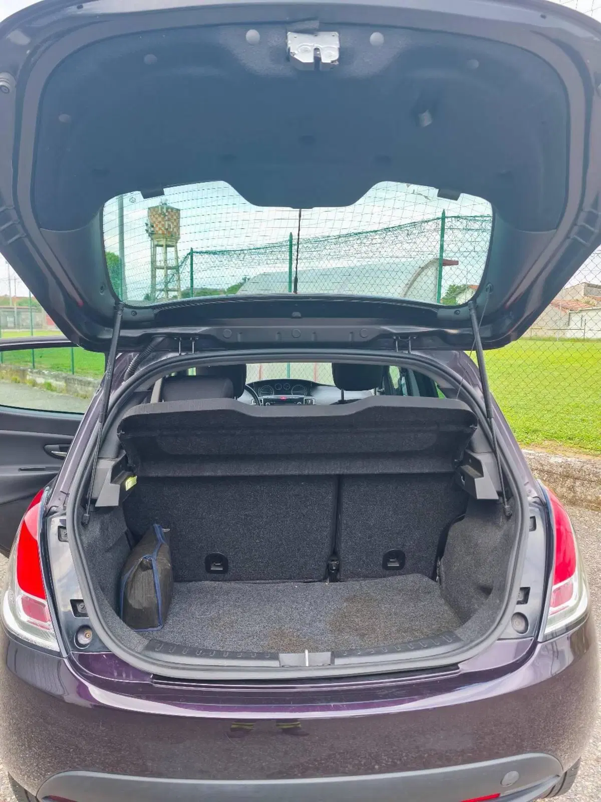 Lancia Ypsilon usata a Vercelli (7)