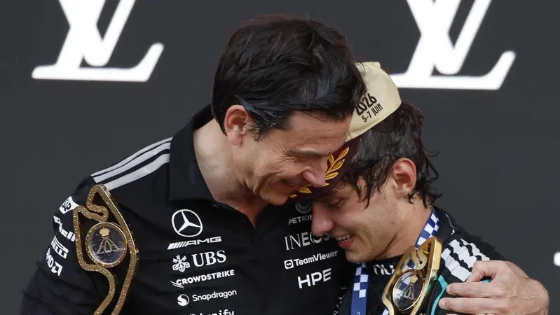 &ldquo;La F1 &egrave; fisica, non misticismo: non dimentichi come si guida&rdquo;. Wolff difende Russell dopo il disastro a Monaco e incorona Antonelli: &ldquo;Kimi? Ha un software in testa&rdquo;