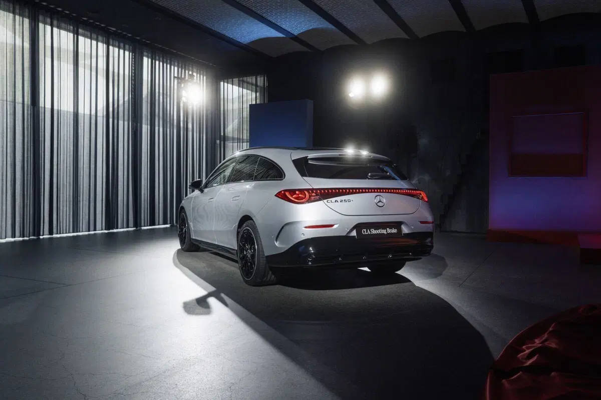 Mercedes CLA elettrica: è davvero l’alternativa alla Tesla? Prova su strada, tecnologia MMA, interni e prezzi (5)