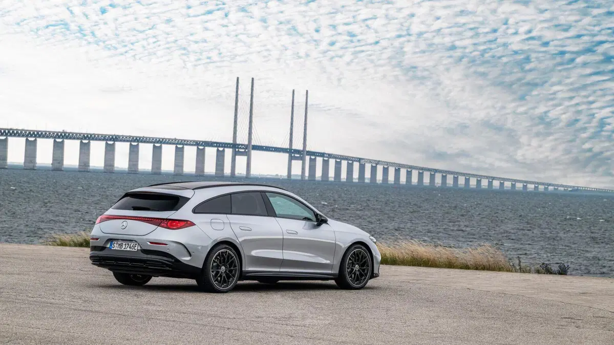 Mercedes CLA elettrica: è davvero l’alternativa alla Tesla? Prova su strada, tecnologia MMA, interni e prezzi (11)