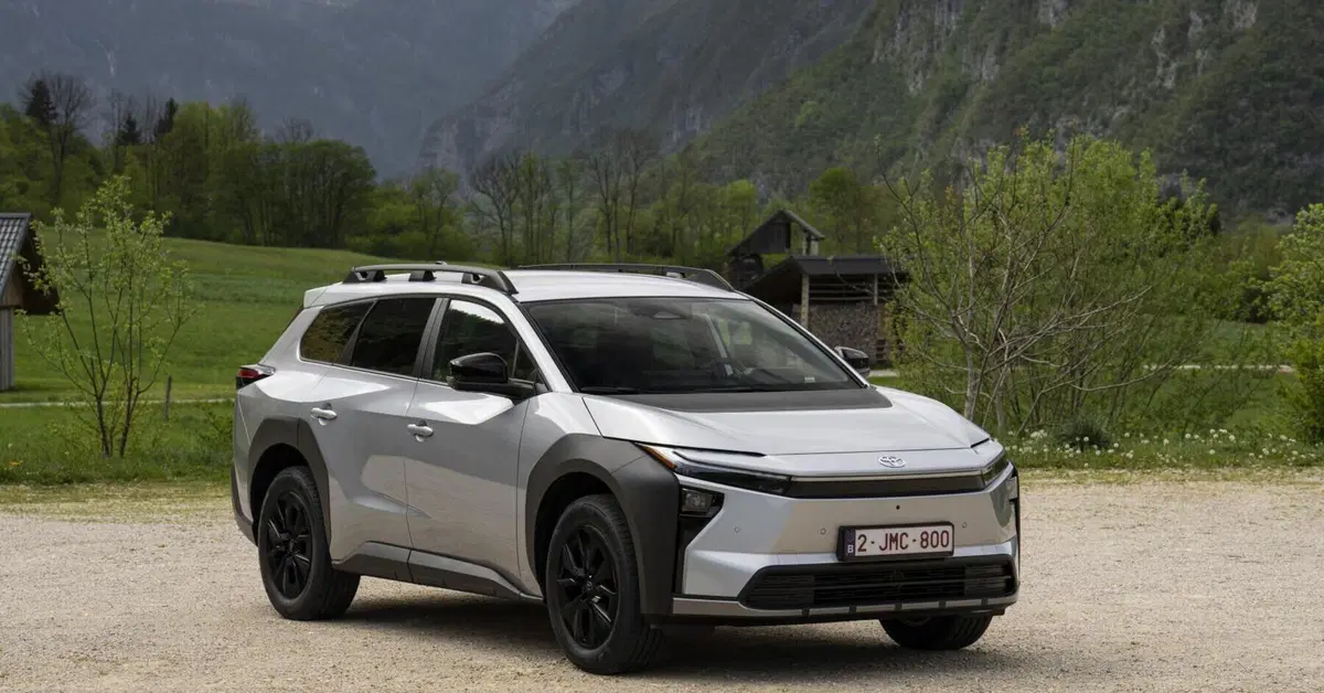 Toyota bZ4X Touring: &egrave; davvero questa la station wagon elettrica che pu&ograve; fare tutto?