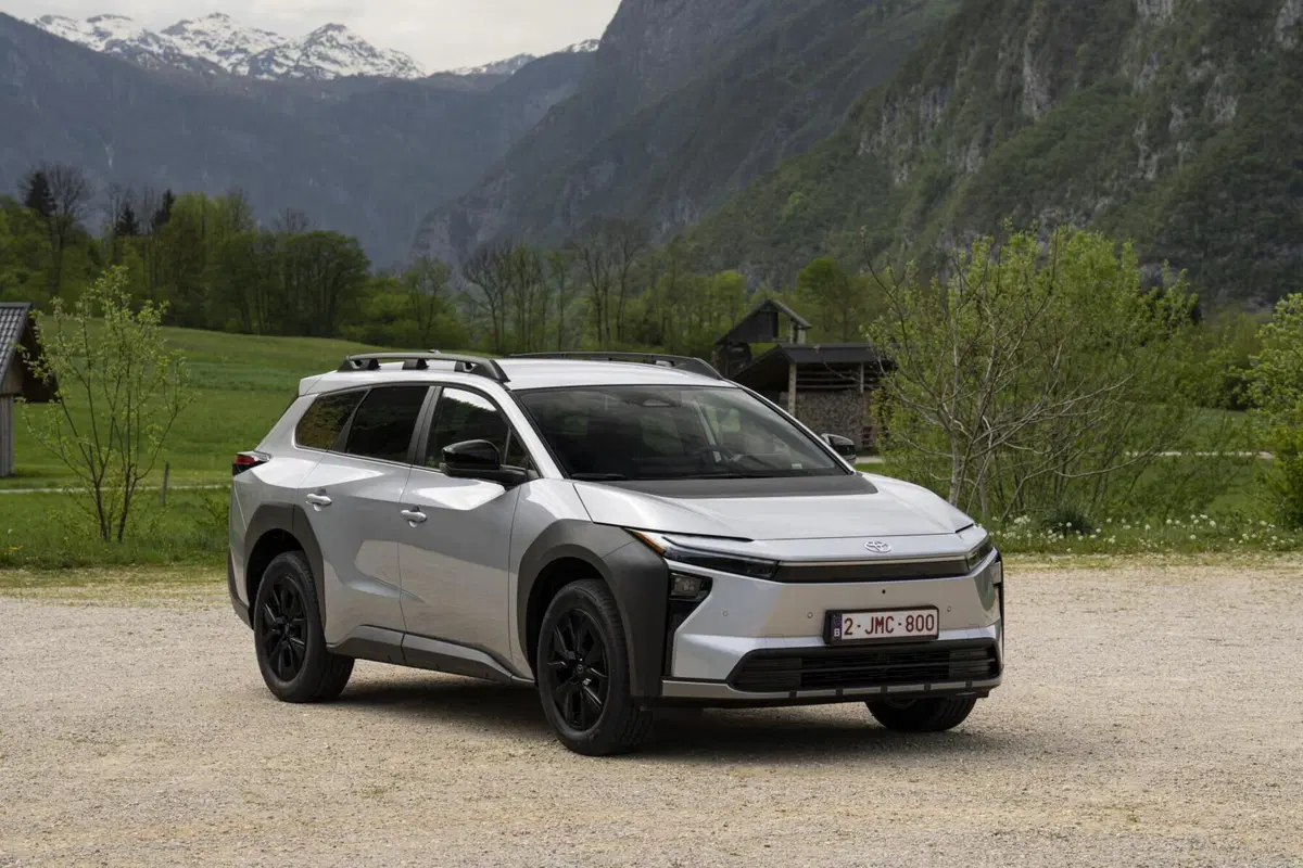 Toyota bZ4X Touring: &egrave; davvero questa la station wagon elettrica che pu&ograve; fare tutto?