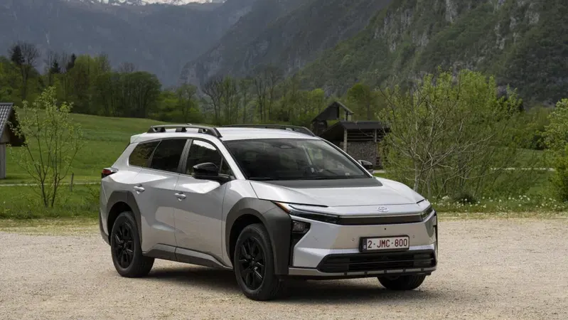Toyota bZ4X Touring: &egrave; davvero questa la station wagon elettrica che pu&ograve; fare tutto?