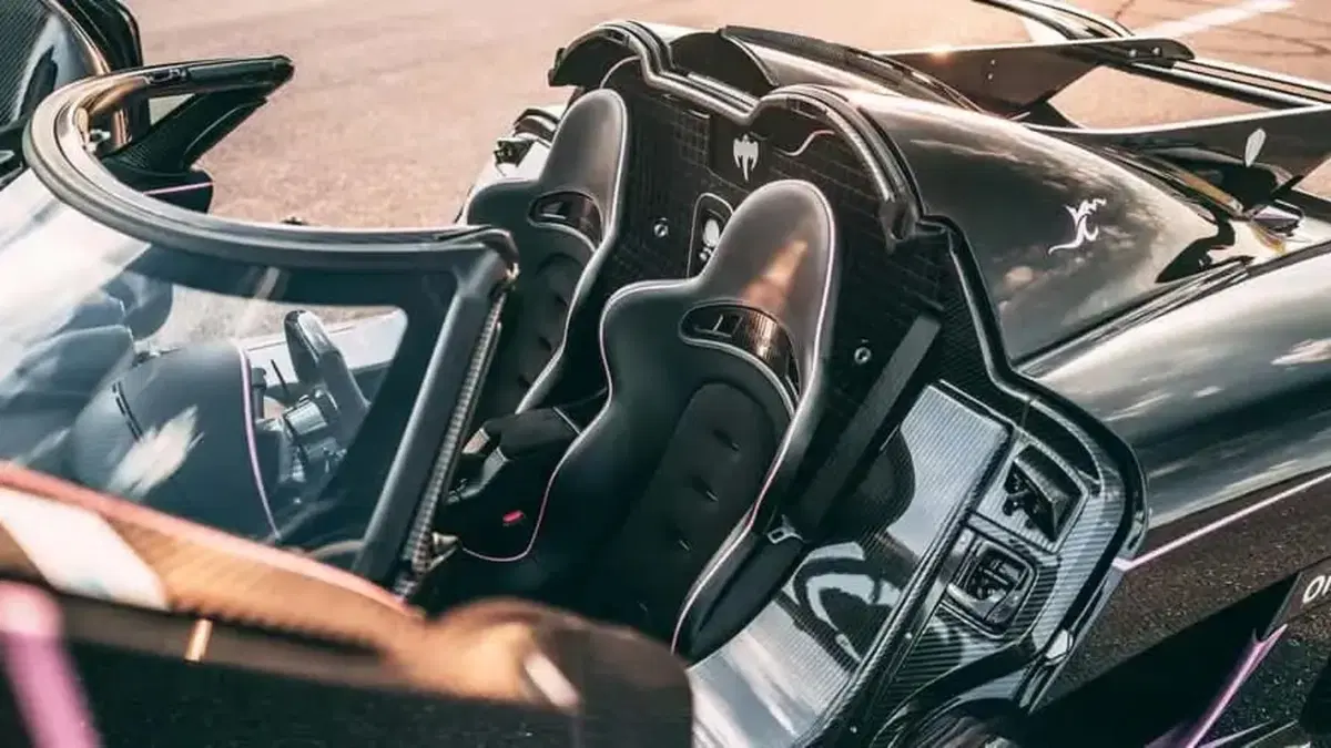 Koenigsegg One:1 “JC” all’asta: la Megacar da 1.360 CV torna protagonista tra record e collezionisti (3)